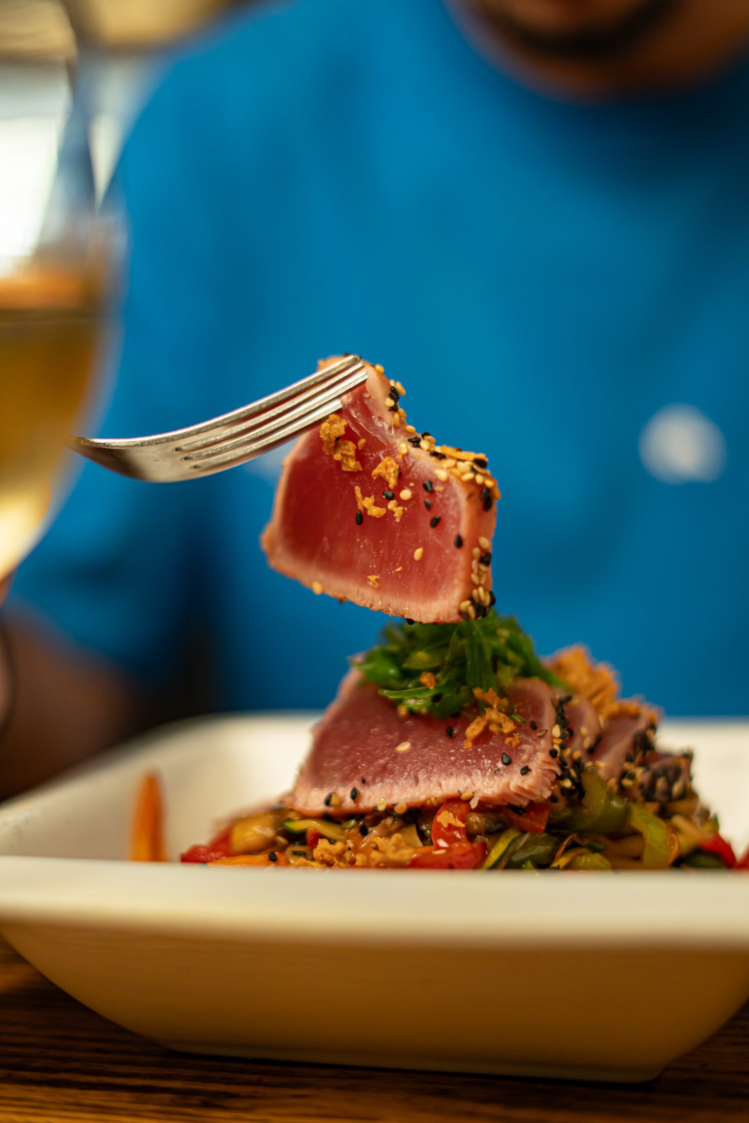 Tataki de atún — fotografía de CLICA Agency